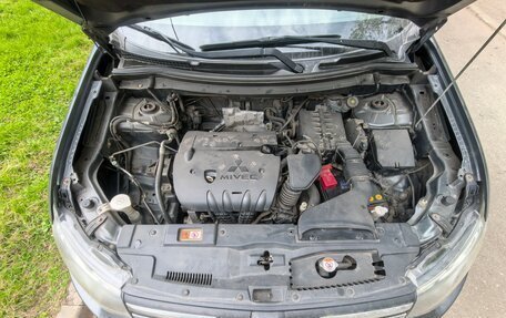 Mitsubishi Outlander III рестайлинг 3, 2013 год, 1 570 000 рублей, 12 фотография