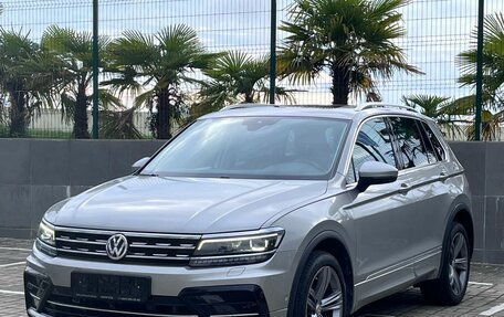 Volkswagen Tiguan II, 2020 год, 2 890 000 рублей, 3 фотография