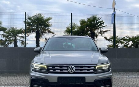 Volkswagen Tiguan II, 2020 год, 2 890 000 рублей, 6 фотография