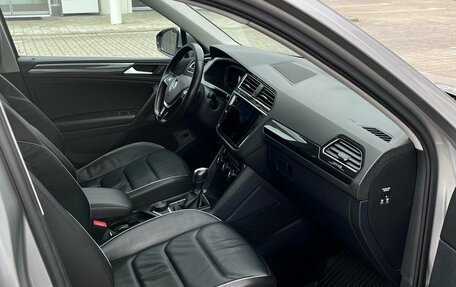 Volkswagen Tiguan II, 2020 год, 2 890 000 рублей, 10 фотография