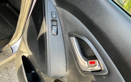 Hyundai ix35 I рестайлинг, 2010 год, 1 170 000 рублей, 11 фотография