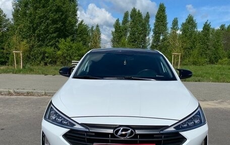 Hyundai Elantra VI рестайлинг, 2020 год, 1 900 000 рублей, 1 фотография