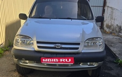 Chevrolet Niva I рестайлинг, 2004 год, 270 000 рублей, 1 фотография