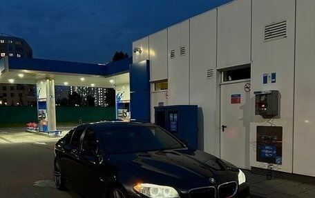 BMW 5 серия, 2012 год, 1 750 000 рублей, 2 фотография