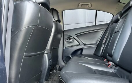 Toyota Avensis III рестайлинг, 2010 год, 1 045 000 рублей, 24 фотография