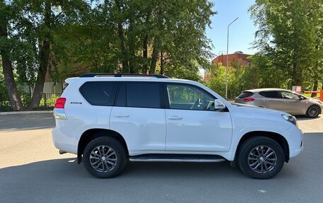 Toyota Land Cruiser Prado 150 рестайлинг 2, 2012 год, 2 750 000 рублей, 2 фотография