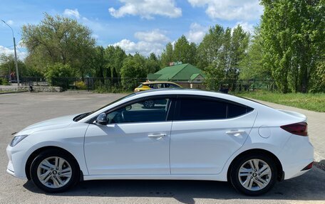 Hyundai Elantra VI рестайлинг, 2020 год, 1 900 000 рублей, 3 фотография