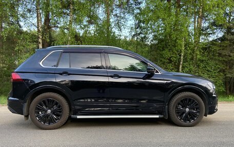 Volkswagen Tiguan II, 2018 год, 2 200 000 рублей, 8 фотография