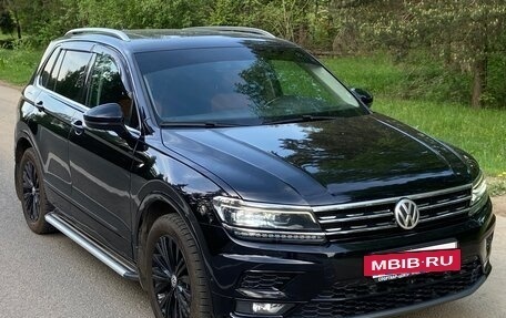 Volkswagen Tiguan II, 2018 год, 2 200 000 рублей, 3 фотография