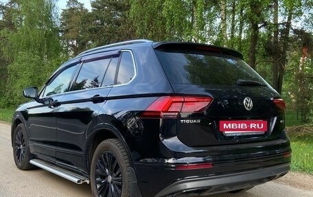Volkswagen Tiguan II, 2018 год, 2 200 000 рублей, 10 фотография