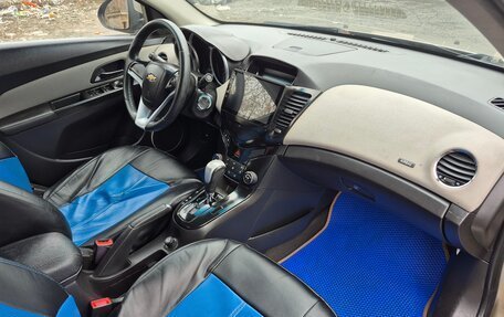 Chevrolet Cruze II, 2011 год, 455 000 рублей, 17 фотография