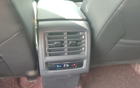 Volkswagen Golf VIII, 2021 год, 2 320 000 рублей, 16 фотография