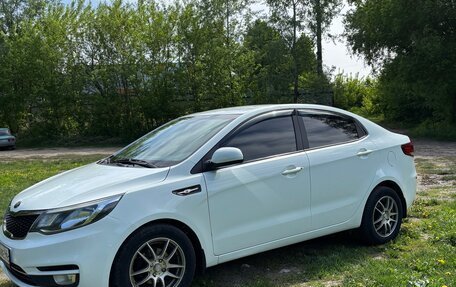 KIA Rio III рестайлинг, 2015 год, 880 000 рублей, 5 фотография