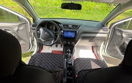 KIA Rio III рестайлинг, 2015 год, 880 000 рублей, 16 фотография