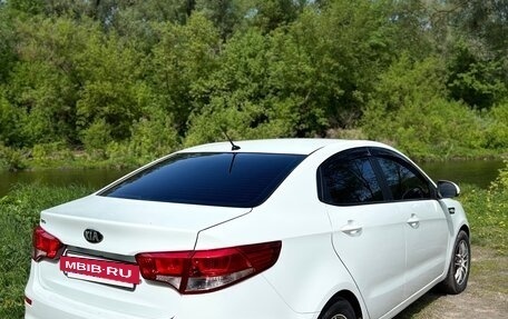 KIA Rio III рестайлинг, 2015 год, 880 000 рублей, 9 фотография