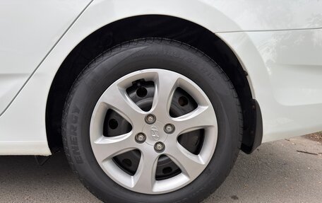 Hyundai Solaris II рестайлинг, 2013 год, 900 000 рублей, 10 фотография