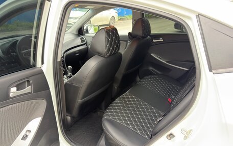 Hyundai Solaris II рестайлинг, 2013 год, 900 000 рублей, 12 фотография