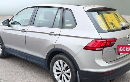 Volkswagen Tiguan II, 2020 год, 2 450 000 рублей, 3 фотография
