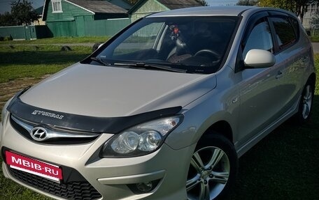 Hyundai i30 I, 2010 год, 670 000 рублей, 3 фотография