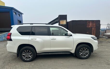 Toyota Land Cruiser Prado 150 рестайлинг 2, 2019 год, 5 000 000 рублей, 3 фотография