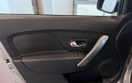 Renault Logan II, 2021 год, 1 260 000 рублей, 22 фотография