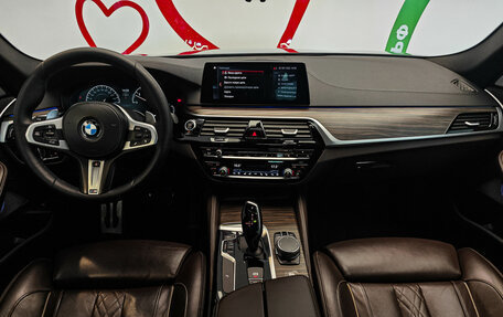 BMW 5 серия, 2018 год, 4 590 000 рублей, 8 фотография