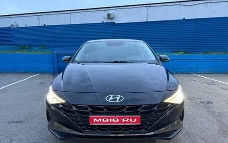 Hyundai Elantra, 2021 год, 2 100 000 рублей, 1 фотография
