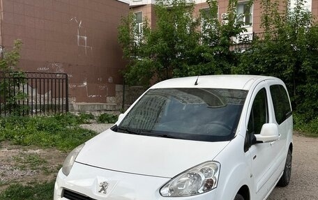 Peugeot Partner II рестайлинг 2, 2012 год, 550 000 рублей, 1 фотография
