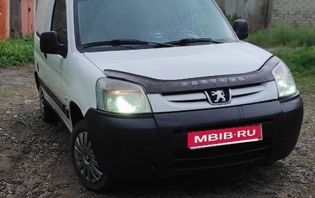 Peugeot Partner II рестайлинг 2, 2011 год, 380 000 рублей, 1 фотография