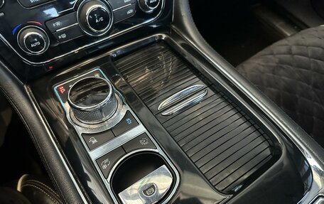 Jaguar XJ IV (X351), 2016 год, 2 750 000 рублей, 10 фотография