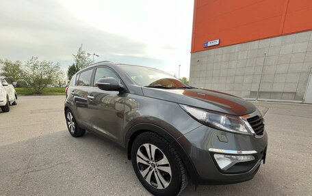 KIA Sportage III, 2010 год, 1 150 000 рублей, 2 фотография