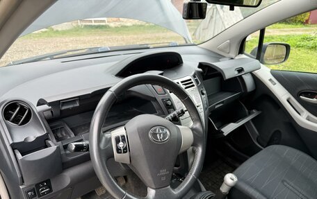 Toyota Yaris III рестайлинг, 2008 год, 670 000 рублей, 5 фотография