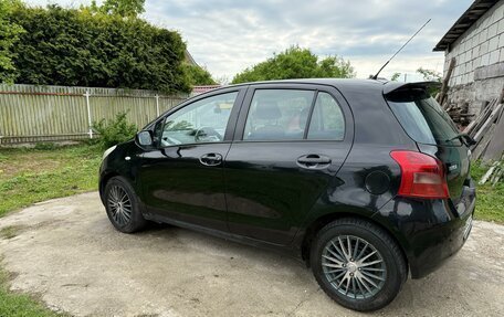 Toyota Yaris III рестайлинг, 2008 год, 670 000 рублей, 8 фотография