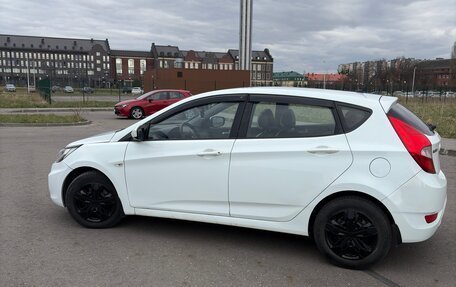 Hyundai Solaris II рестайлинг, 2011 год, 650 000 рублей, 5 фотография