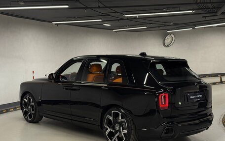 Rolls-Royce Cullinan, 2026 год, 67 000 000 рублей, 6 фотография