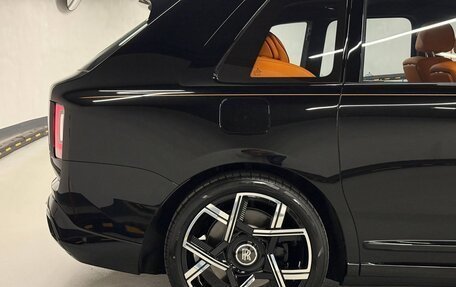 Rolls-Royce Cullinan, 2026 год, 67 000 000 рублей, 8 фотография