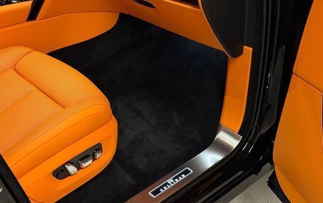 Rolls-Royce Cullinan, 2026 год, 67 000 000 рублей, 14 фотография