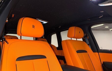 Rolls-Royce Cullinan, 2026 год, 67 000 000 рублей, 15 фотография
