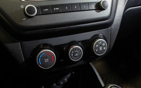 KIA Rio III рестайлинг, 2016 год, 1 190 000 рублей, 28 фотография