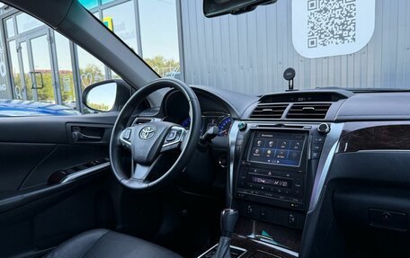 Toyota Camry, 2017 год, 2 249 000 рублей, 15 фотография