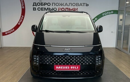 Hyundai Staria, 2022 год, 4 750 000 рублей, 2 фотография