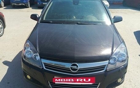 Opel Astra J, 2011 год, 400 000 рублей, 2 фотография