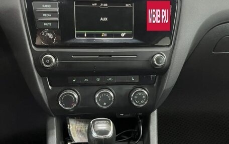Skoda Octavia, 2016 год, 1 000 000 рублей, 10 фотография