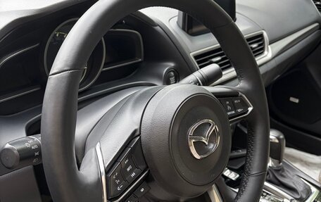 Mazda 3, 2016 год, 1 800 000 рублей, 26 фотография