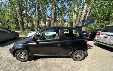 Toyota Yaris I рестайлинг, 2002 год, 700 000 рублей, 2 фотография