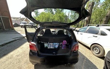 Toyota Yaris I рестайлинг, 2002 год, 700 000 рублей, 4 фотография