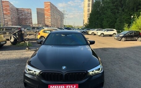 BMW 5 серия, 2019 год, 2 700 000 рублей, 21 фотография