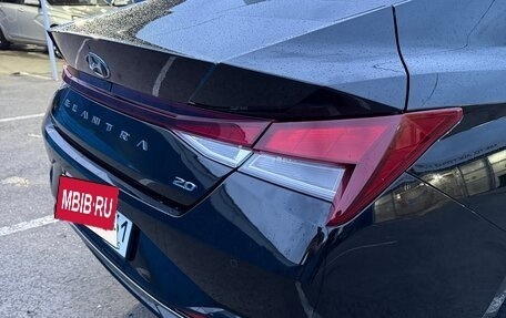 Hyundai Elantra, 2021 год, 2 100 000 рублей, 11 фотография