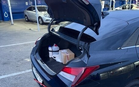 Hyundai Elantra, 2021 год, 2 100 000 рублей, 16 фотография