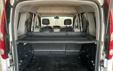 Renault Kangoo II рестайлинг, 2012 год, 800 000 рублей, 16 фотография